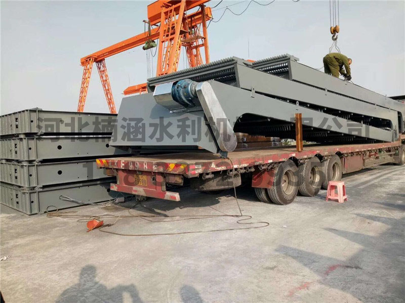 undefined 回轉(zhuǎn)式格柵清污機(jī) (7).jpg